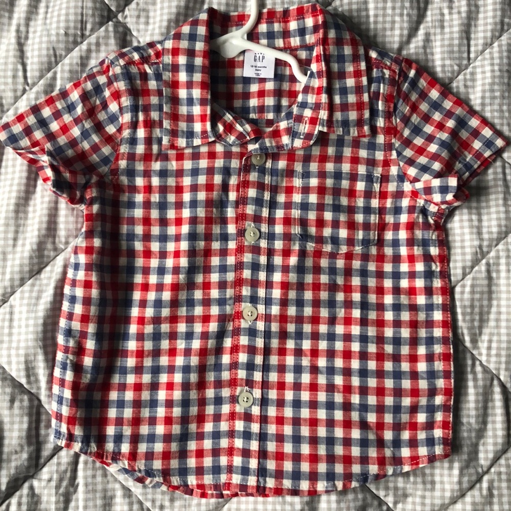 12-18 baby Gap short sleeve plaid buttoned shirt